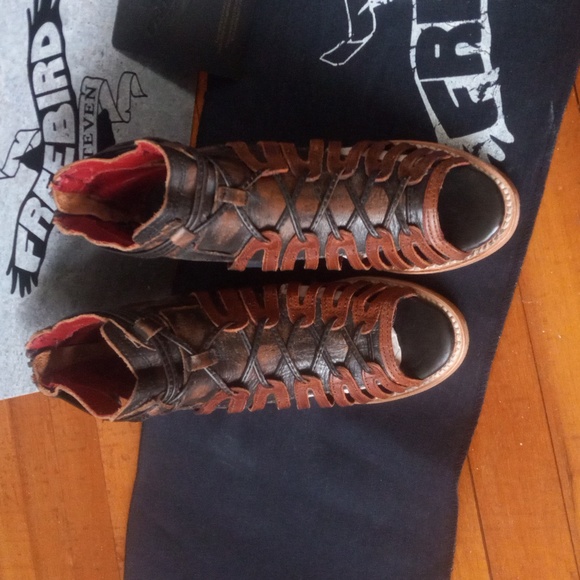 NIB Freebird size 8 sandal boots - Picture 3 of 15